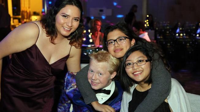 NBC4 Los Angeles - renal teen prom - 1