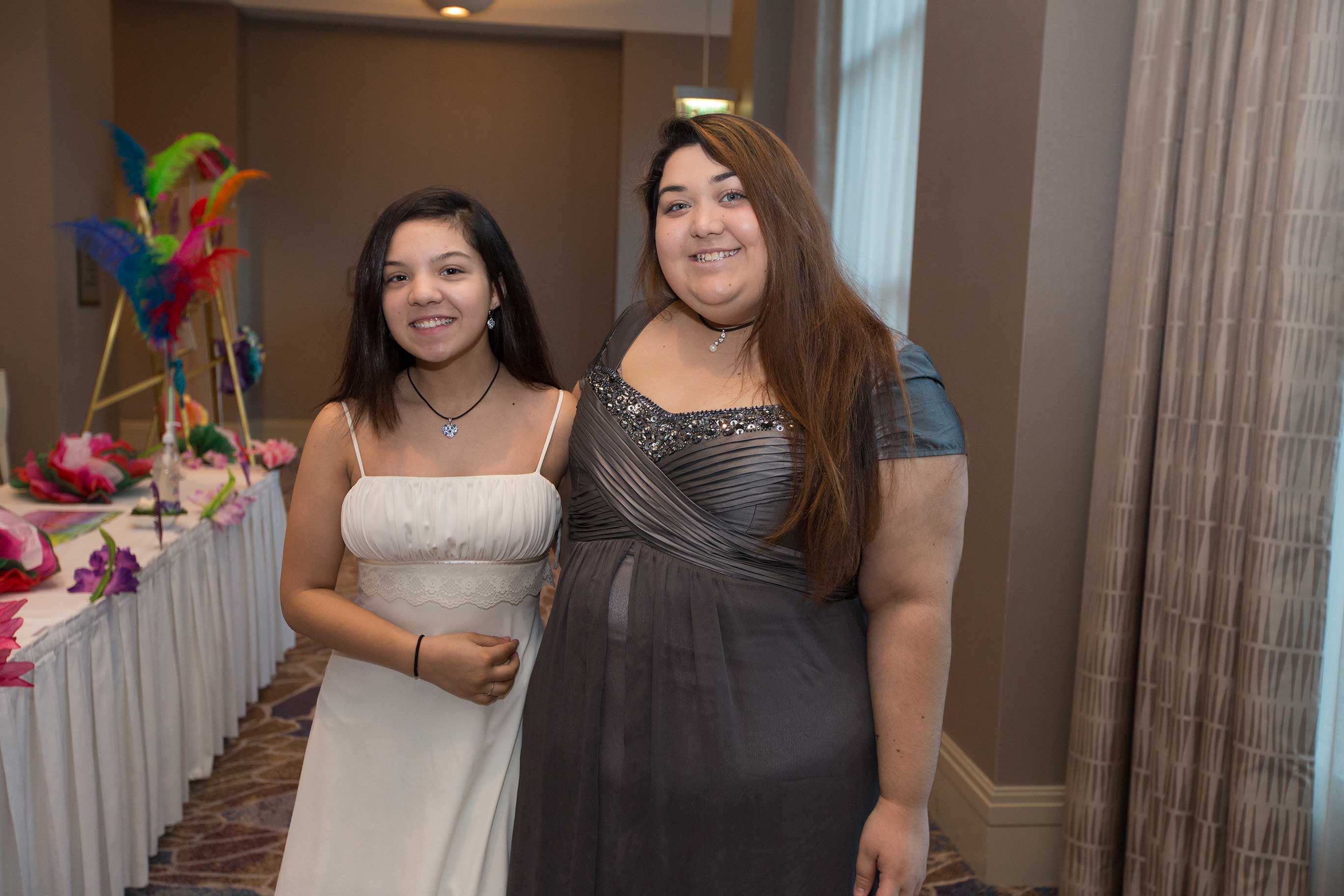 Sarrisa and Iliana - REnal Teen prom